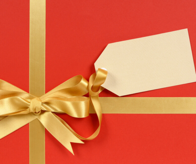 elegant-red-gift-with-golden-bow-tag (1)